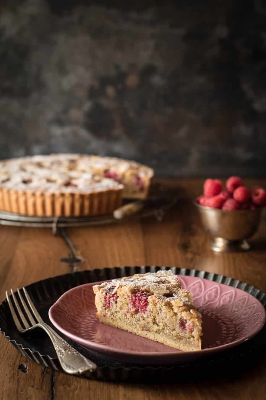 Mandel-Himbeer-Tarte mit Frangipane-Füllung - Kleines Kulinarium