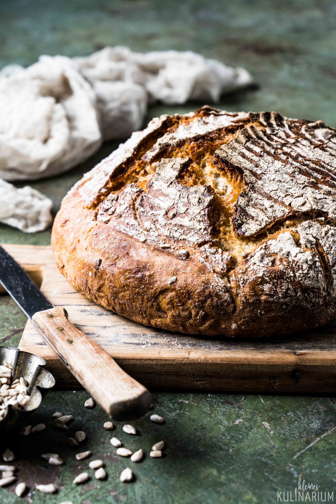 Roggenmischbrot mit Sonnenblumenkernen ohne Sauerteig - Kleines Kulinarium